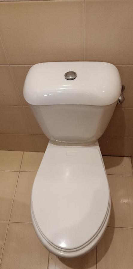 Executive Galaxy Guest House Исламабад Екстериор снимка